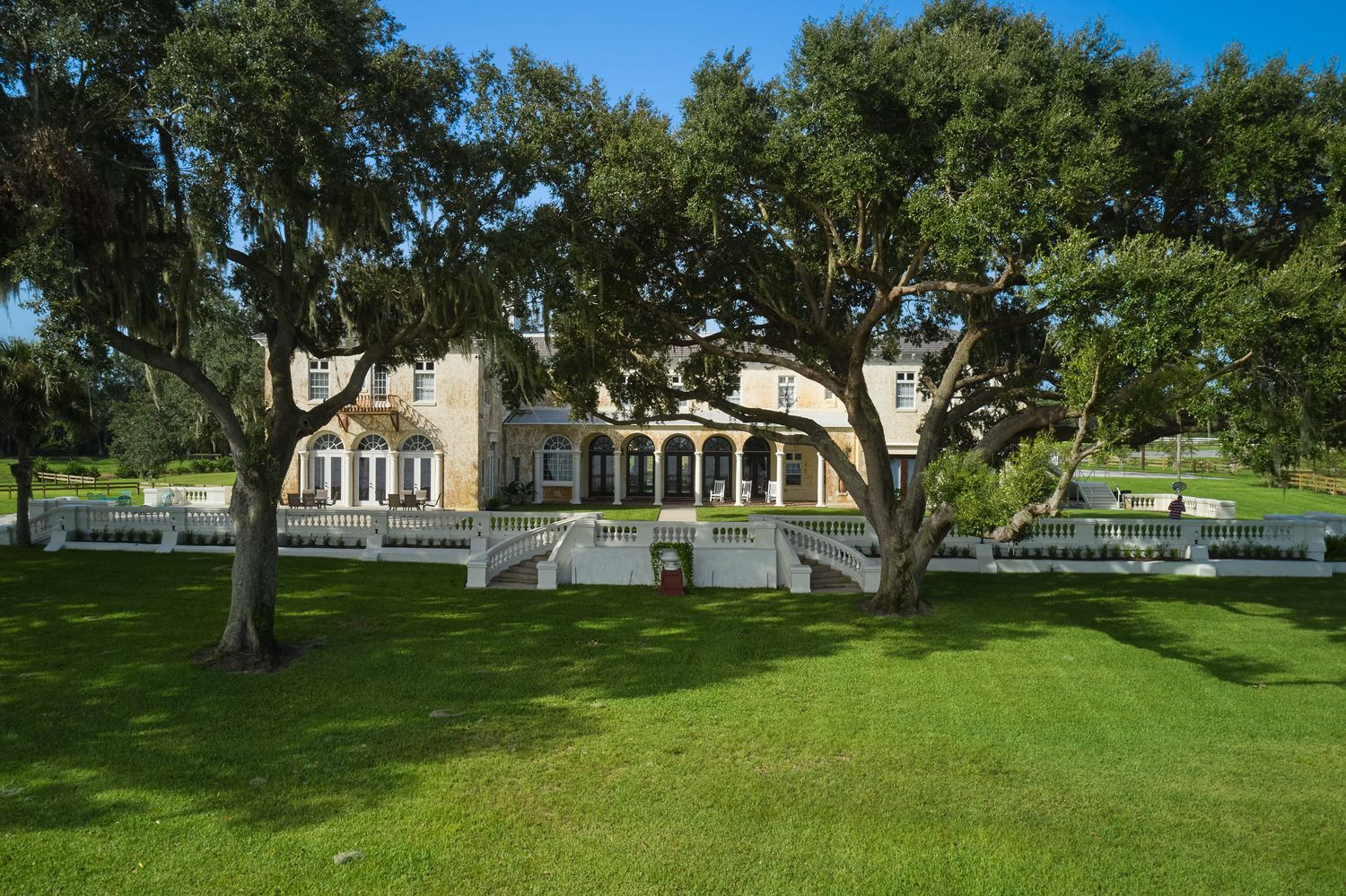 3111 Masterpiece Rd, Lake Wales, FL 33898